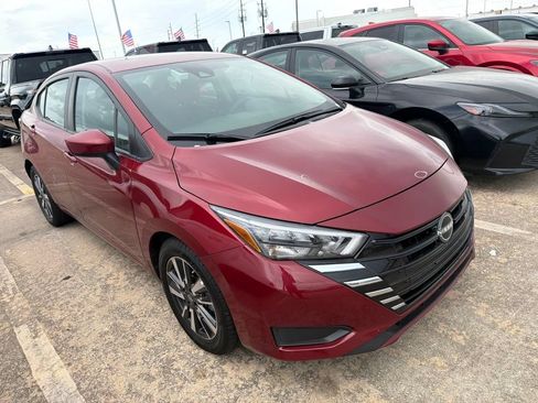Used 2025 Nissan Versa SV FWD image 6