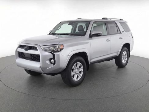 Used 2021 Toyota 4Runner SR5 Premium w/ Moonroof Package AWD/4WD image 3