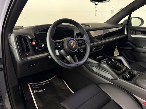 New 2026 Porsche Cayenne image 5