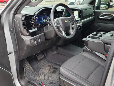 Used 2025 Chevrolet Silverado 2500 LT w/ Texas Edition image 15