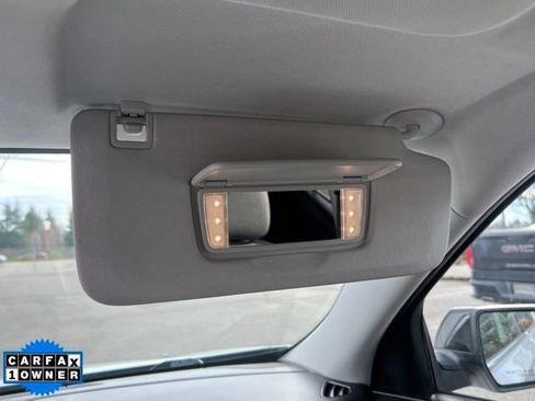 Used 2021 Chevrolet Traverse LS image 29