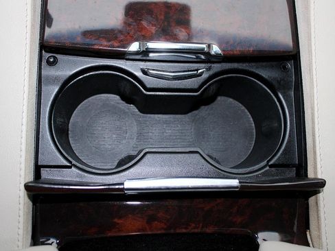 Used 2015 Cadillac Escalade ESV Luxury image 17