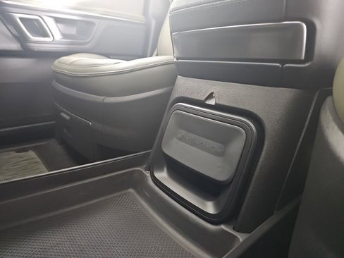 Used 2024 Rivian R1S Adventure image 32