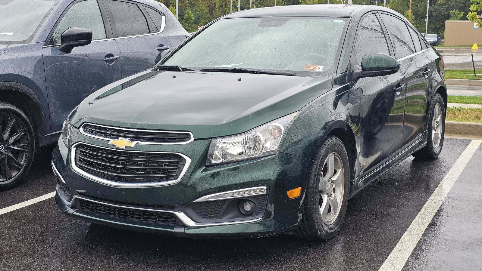 Used 2015 Chevrolet Cruze LT w/ Sun And Sound Package FWD image 1