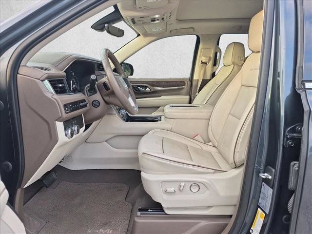 Used 2021 GMC Yukon Denali w/ Advanced Technology Package RWD image 16