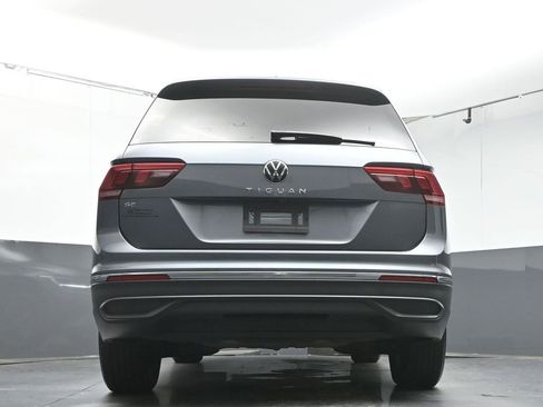 Used 2024 Volkswagen Tiguan SE FWD image 39