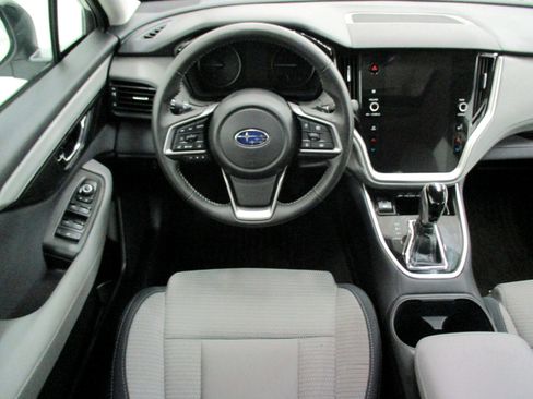 Used 2025 Subaru Outback Premium image 15