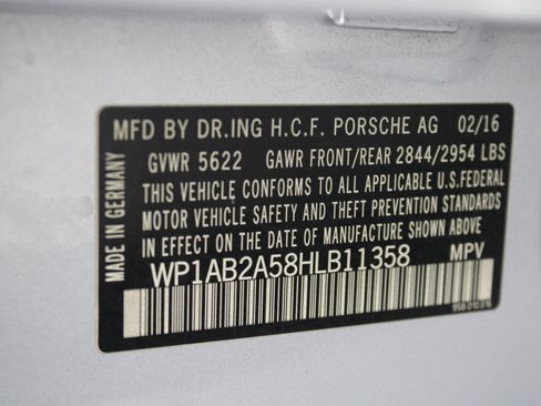 Used 2017 Porsche Macan S image 89