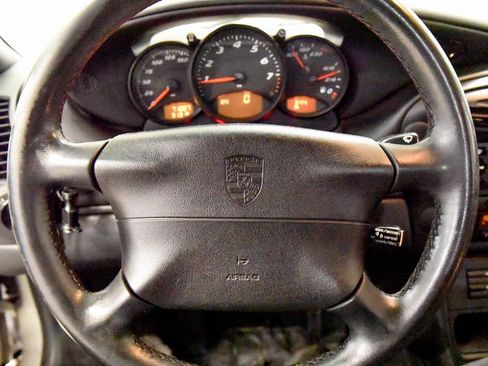 Used 2000 Porsche Boxster image 20