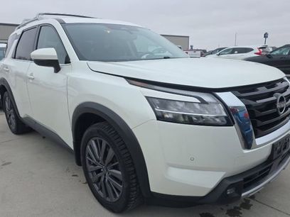 Used 2022 Nissan Pathfinder SL w/ SL Premium Package