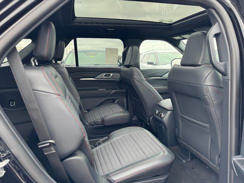 New 2026 Ford Explorer ST-Line w/ ST-Line Street Pack AWD/4WD image 5