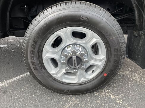 Used 2025 Ford F250 XLT w/ Camper Package AWD/4WD image 9