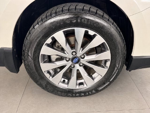 Used 2017 Subaru Outback 3.6R Touring w/ Popular Package #5A AWD/4WD image 22
