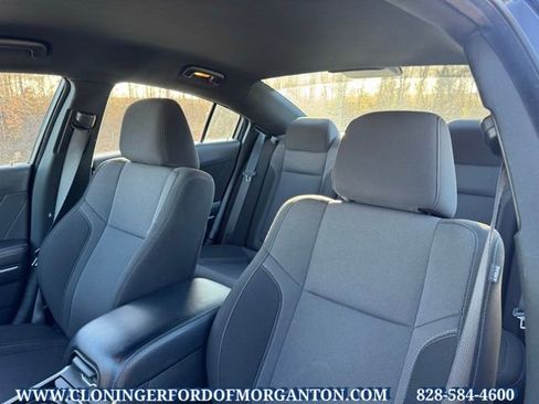 Used 2022 Dodge Charger SXT image 27