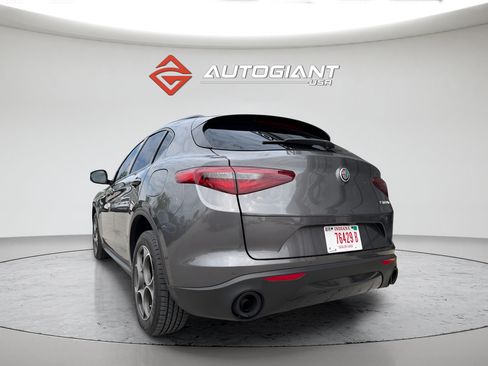 Used 2022 Alfa Romeo Stelvio Sprint RWD image 8