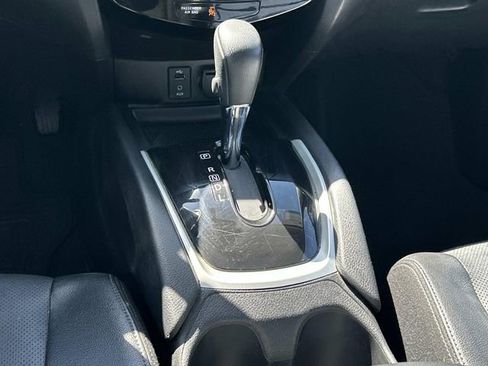 Used 2016 Nissan Rogue SL w/ SL Premium Package AWD/4WD image 18