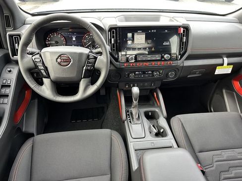 New 2026 Nissan Frontier Pro-X w/ Pro-X Convenience Package RWD image 18
