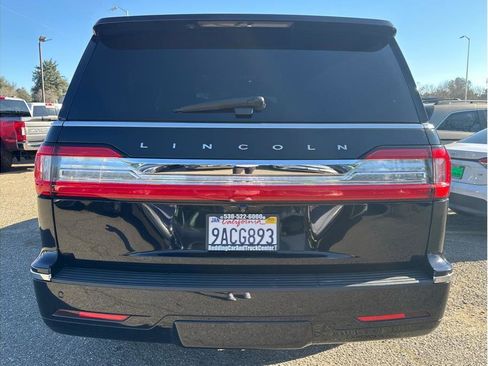 Used 2019 Lincoln Navigator L Reserve image 6