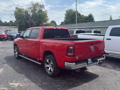 Used 2024 RAM 1500 Laramie AWD/4WD image 3