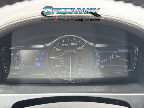 Used 2013 Lincoln MKX FWD image 26