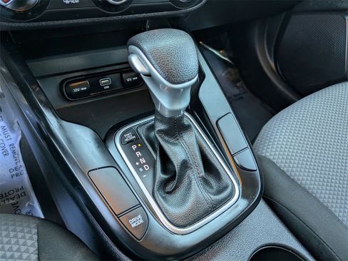 Used 2024 Kia Soul LX w/ Option Group 015 image 20