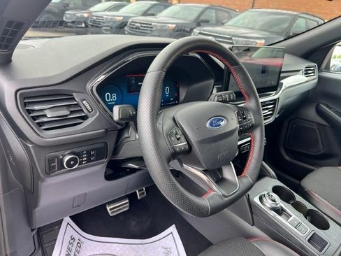 Certified 2023 Ford Escape ST-Line Select w/ Tech Pack #2 AWD/4WD image 7