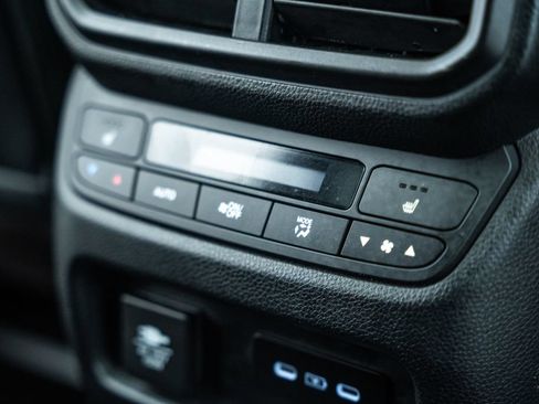 Used 2025 Honda Pilot Elite image 38