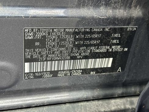 Used 2024 Toyota RAV4 LE AWD/4WD image 18