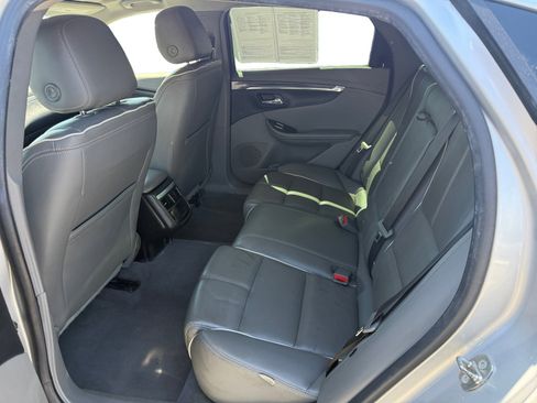 Used 2018 Chevrolet Impala Premier FWD image 16