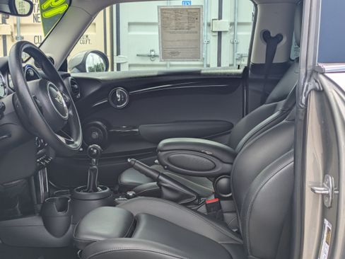 Used 2019 MINI Cooper S FWD image 18