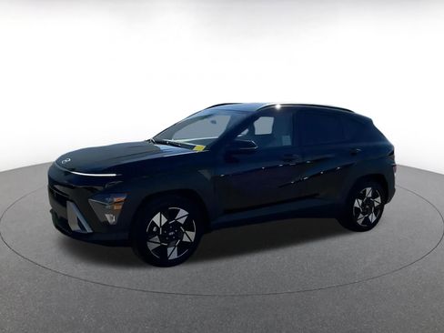 Used 2025 Hyundai Kona SEL image 8