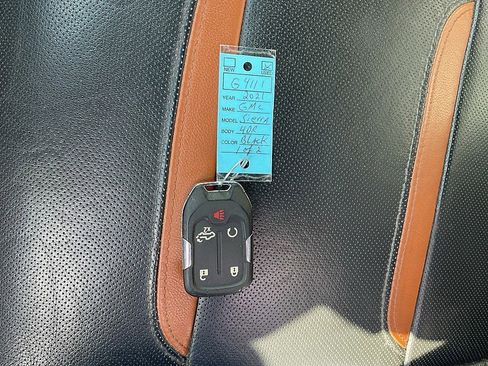 Used 2021 GMC Sierra 1500 AT4 w/ AT4 Preferred Package image 16