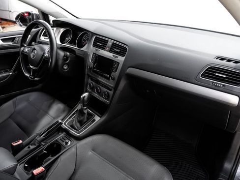 Used 2015 Volkswagen Golf S FWD image 12