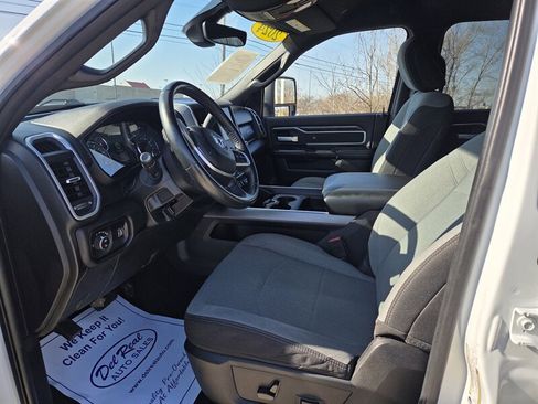 Used 2024 RAM 2500 Big Horn w/ Off Road Package image 10