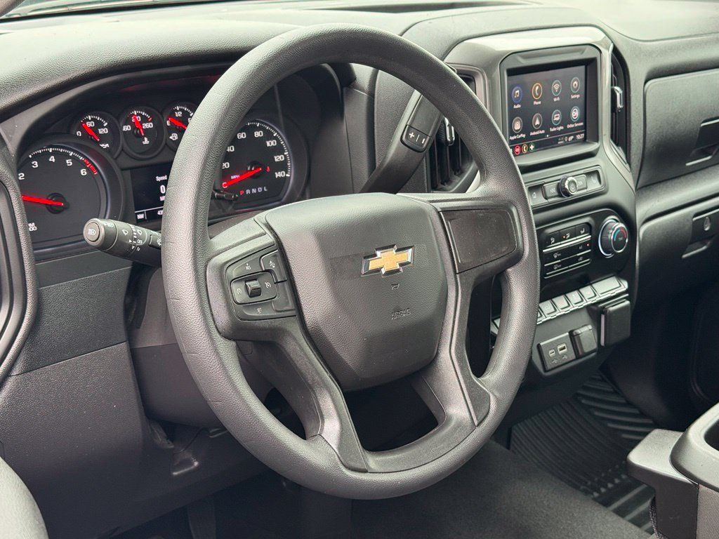 Used 2024 Chevrolet Silverado 1500 Custom RWD image 18
