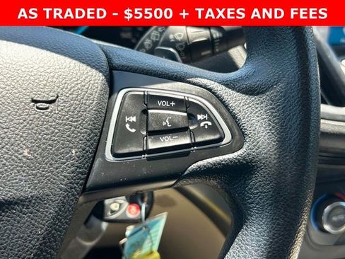 Used 2017 Ford Escape SE w/ Equipment Group 201A image 21