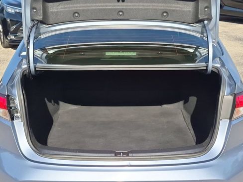 Used 2022 Toyota Corolla LE FWD image 29
