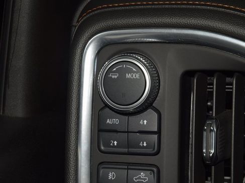 Used 2020 GMC Sierra 2500 AT4 w/ AT4 Premium Package image 39