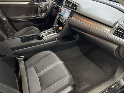 Used 2019 Honda Civic EX image 24