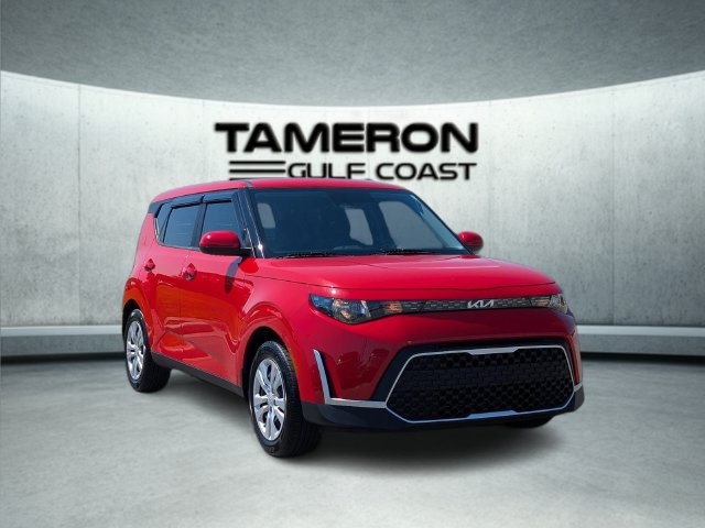 Used 2025 Kia Soul LX FWD image 9