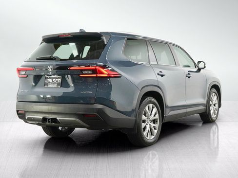Used 2024 Toyota Grand Highlander AWD Hybrid image 5