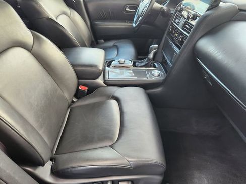 Used 2022 Nissan Armada SV AWD/4WD image 10
