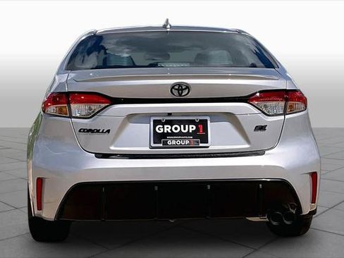 Certified 2026 Toyota Corolla SE FWD image 4