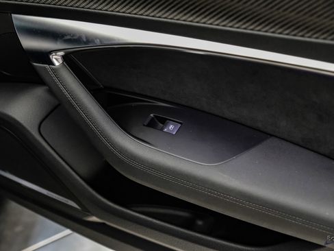 Used 2023 Audi RS 6 w/ Black Optic Package image 98