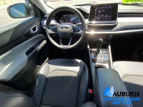 Used 2022 Jeep Compass Latitude FWD image 25