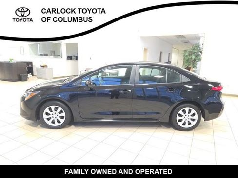 Used 2024 Toyota Corolla LE FWD image 1