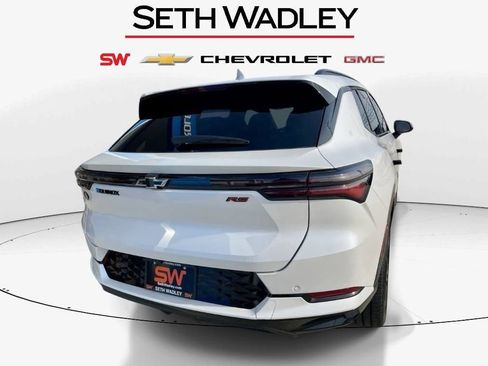 New 2025 Chevrolet Equinox EV RS FWD image 5