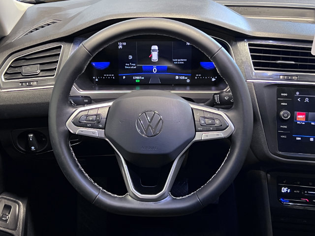 Certified 2024 Volkswagen Tiguan SE FWD image 20