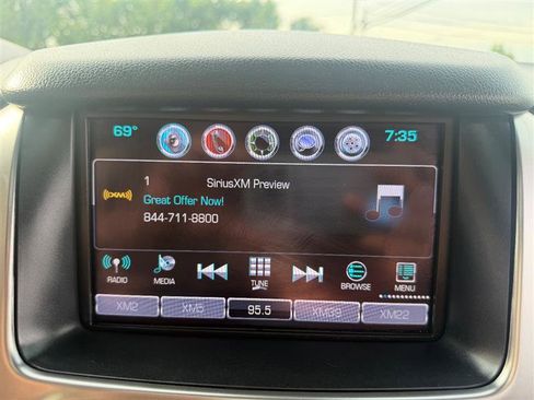 Used 2016 Chevrolet Suburban LT AWD/4WD image 31