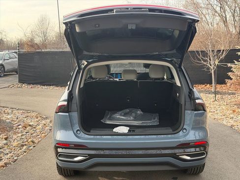New 2026 Lincoln Nautilus Reserve AWD/4WD image 16